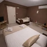 Hotel Kamelia Warna