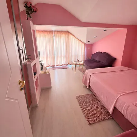 Hotel Kamelia 2*